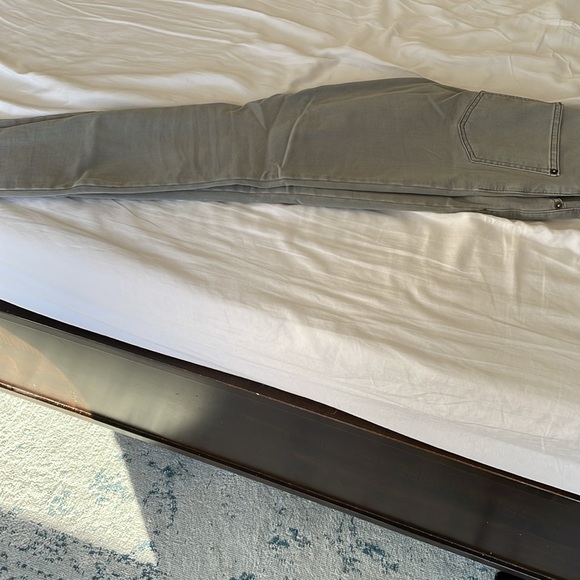 Yoga brand jeans - Picture 3 of 4